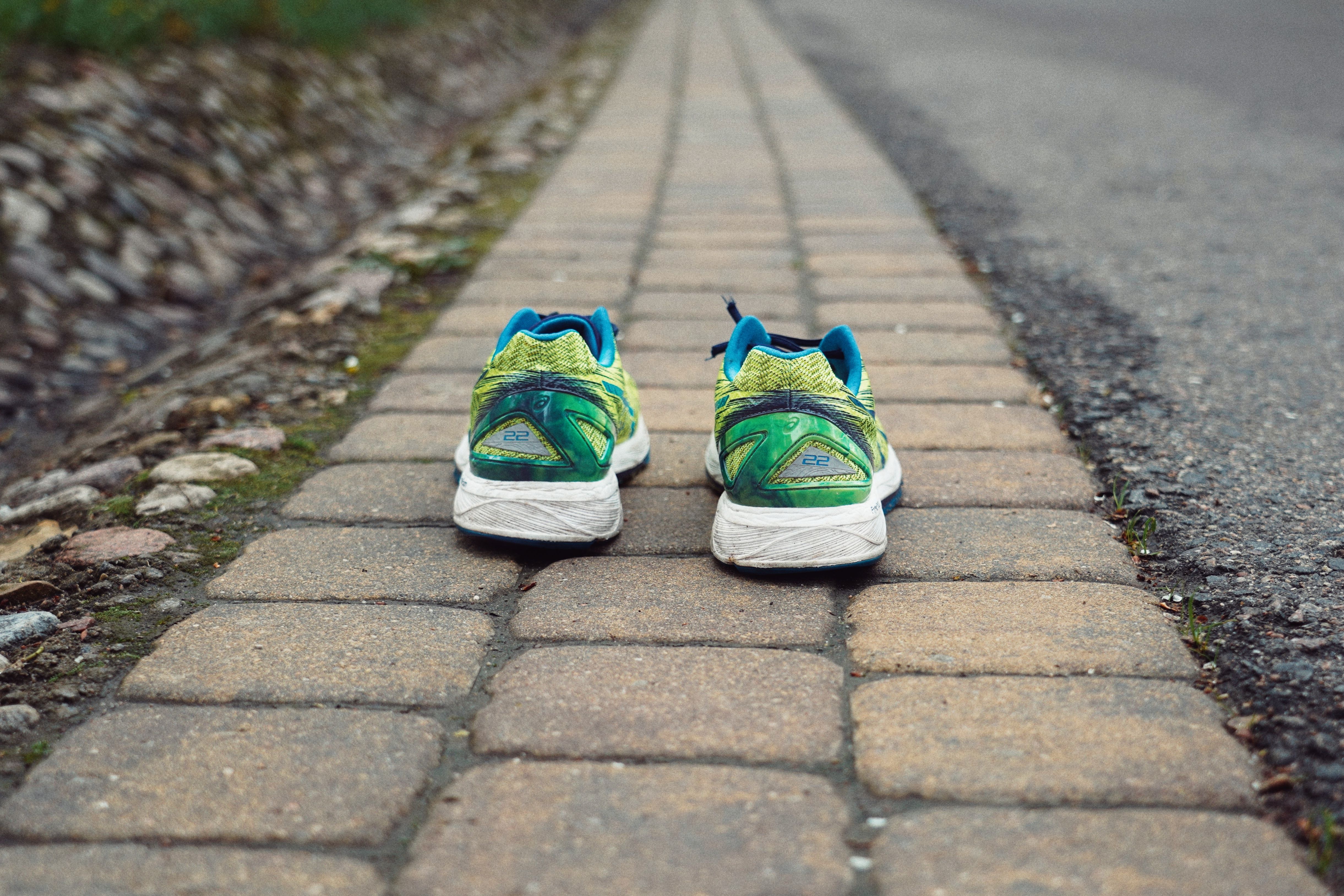 The Invisible Danger: How Uneven Tread Wear Alters Your Biomechanics